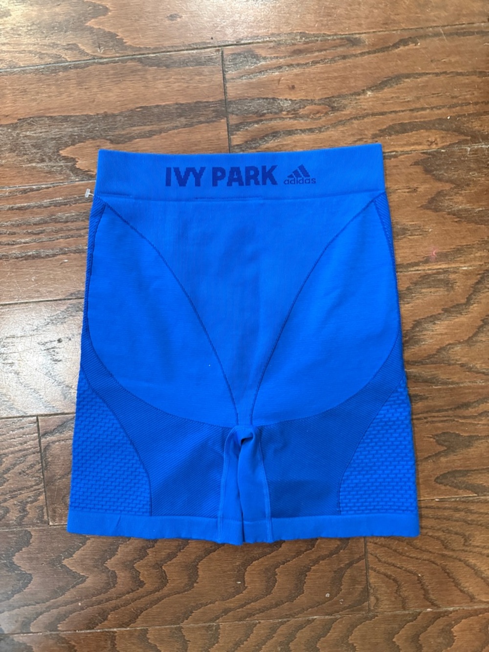 Adidas x Ivy Park NWT blue bike shorts, medium - Picture 4 of 7